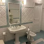 Derah Ari- Via Carlo Poerio,98 Appartement *